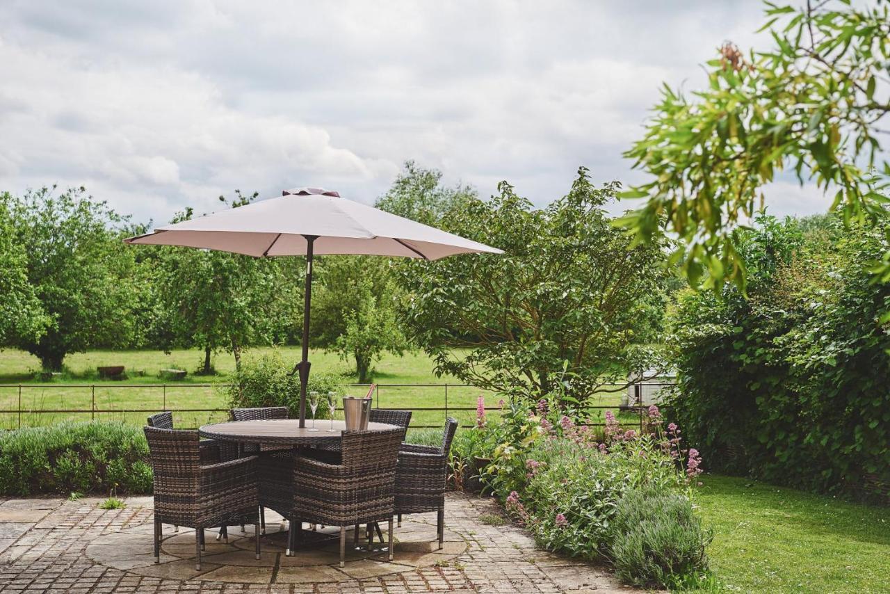 Apple Tree Cottage Beckford エクステリア 写真